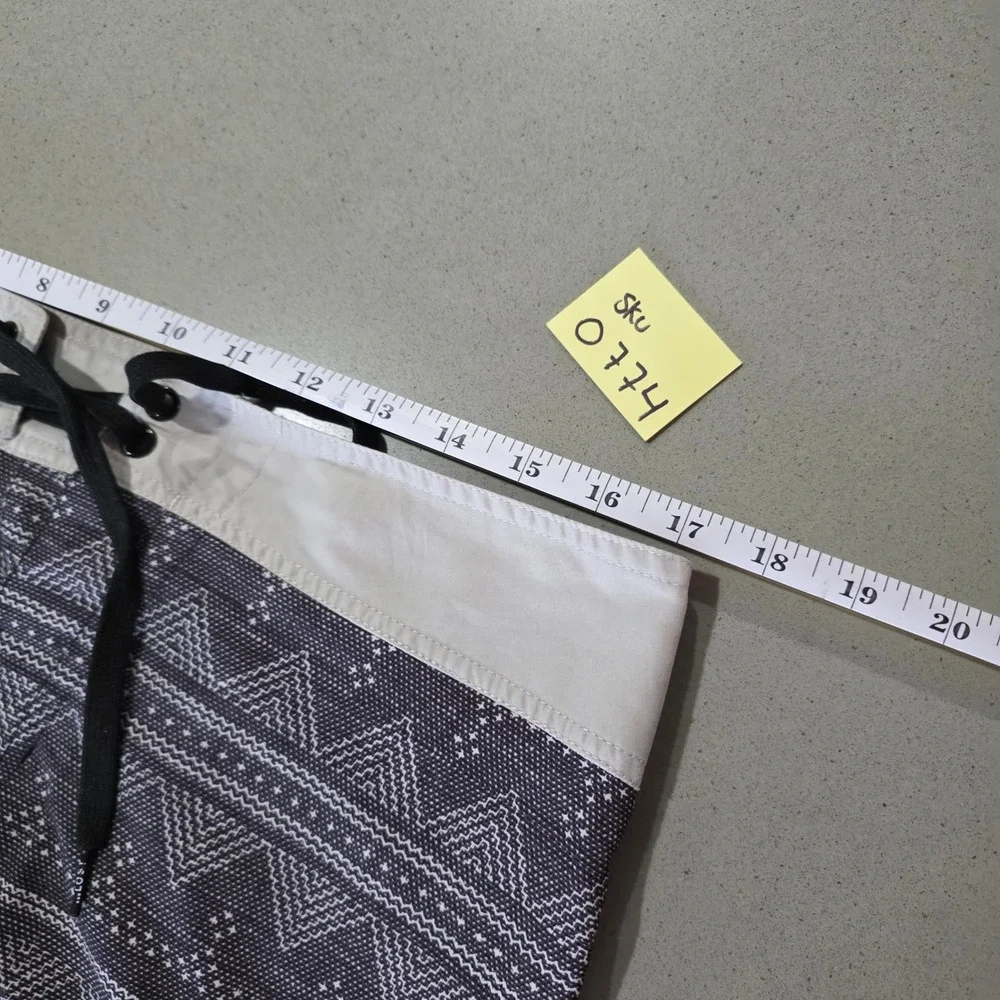 Lost‎ Enterprises Mens Grey Geometric Tribal Board Shorts Swim Trunks Size 34